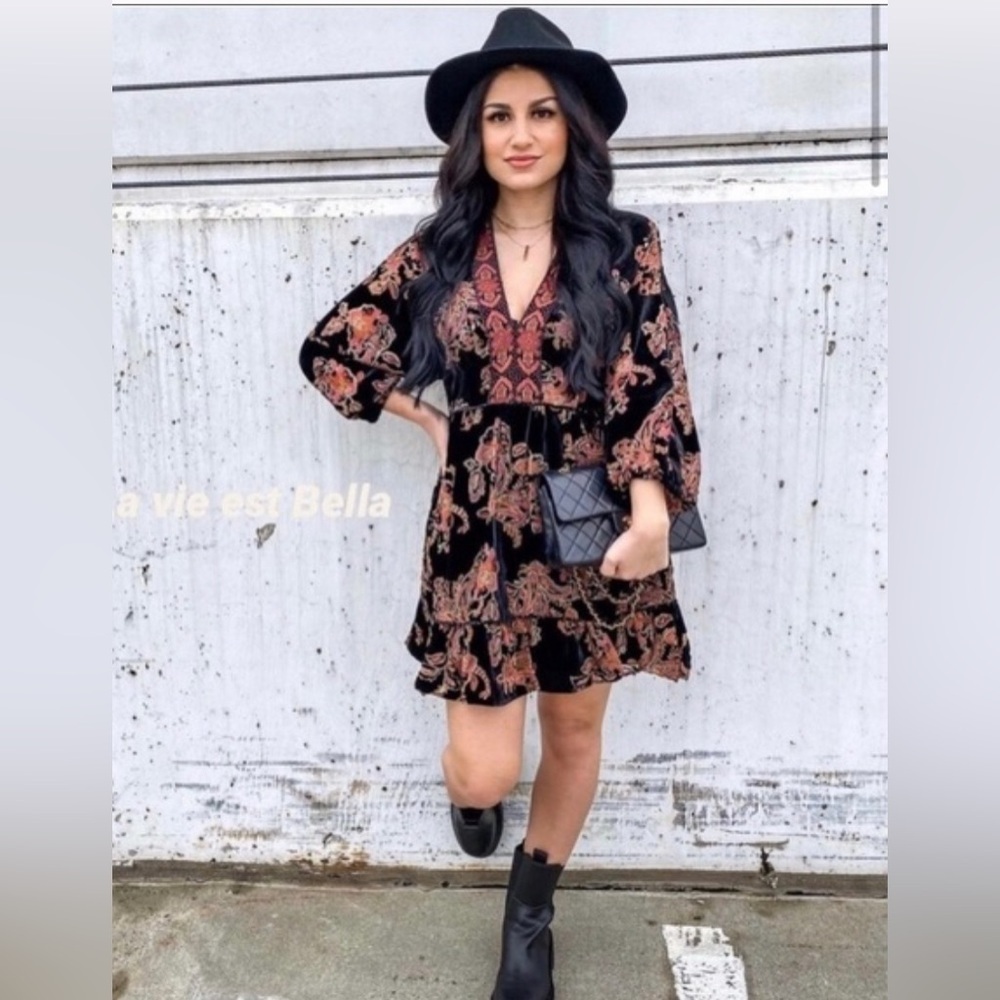Zara Mini Dress size S Black Floral Velvet Ruffle Trim 3/4 Puff Sleeve Boho - Picture 4 of 6